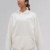 Buzo canguro oversize unisex natural 100% de algodón con diseño de palabra moi en color blanco en DTF